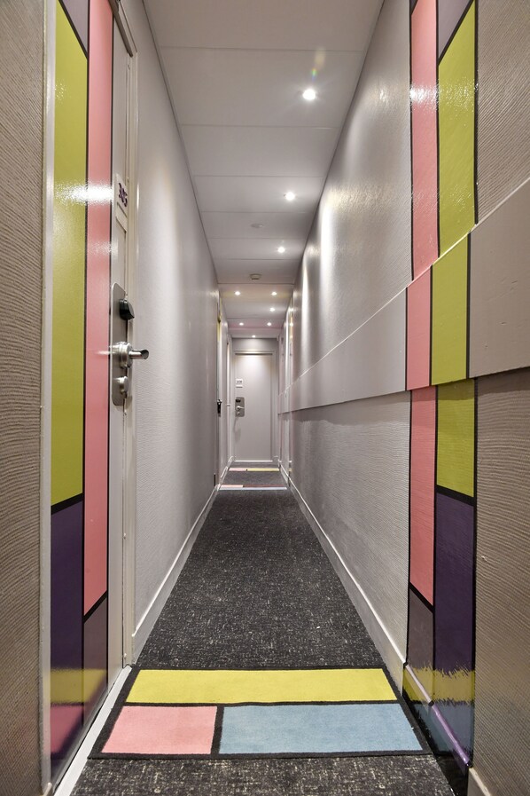 Interior detail - East Side Hotel Paris Gare de l’Est, a member of Radisson Individuals (Paris)