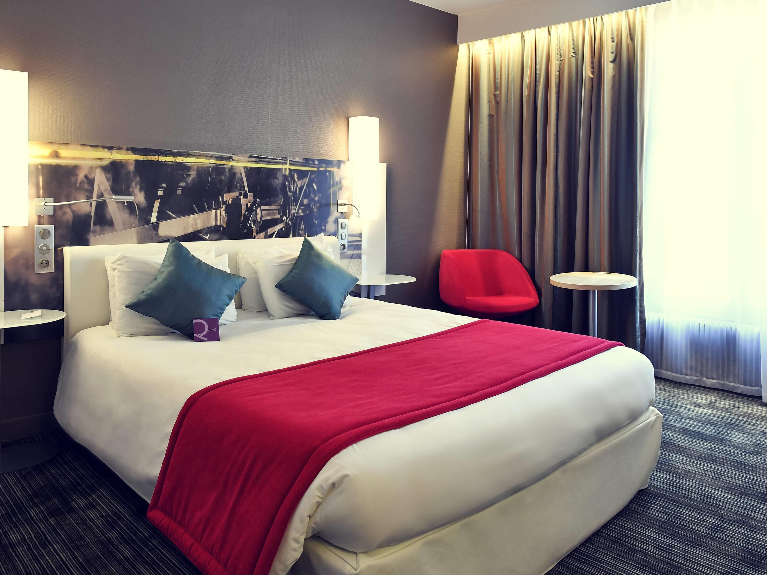 Minibar, in-room safe, desk, blackout curtains