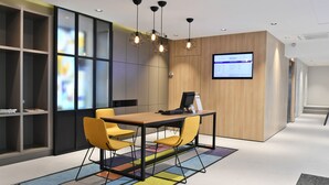 Reception - East Side Hotel Paris Gare de l’Est, a member of Radisson Individuals (Paris)