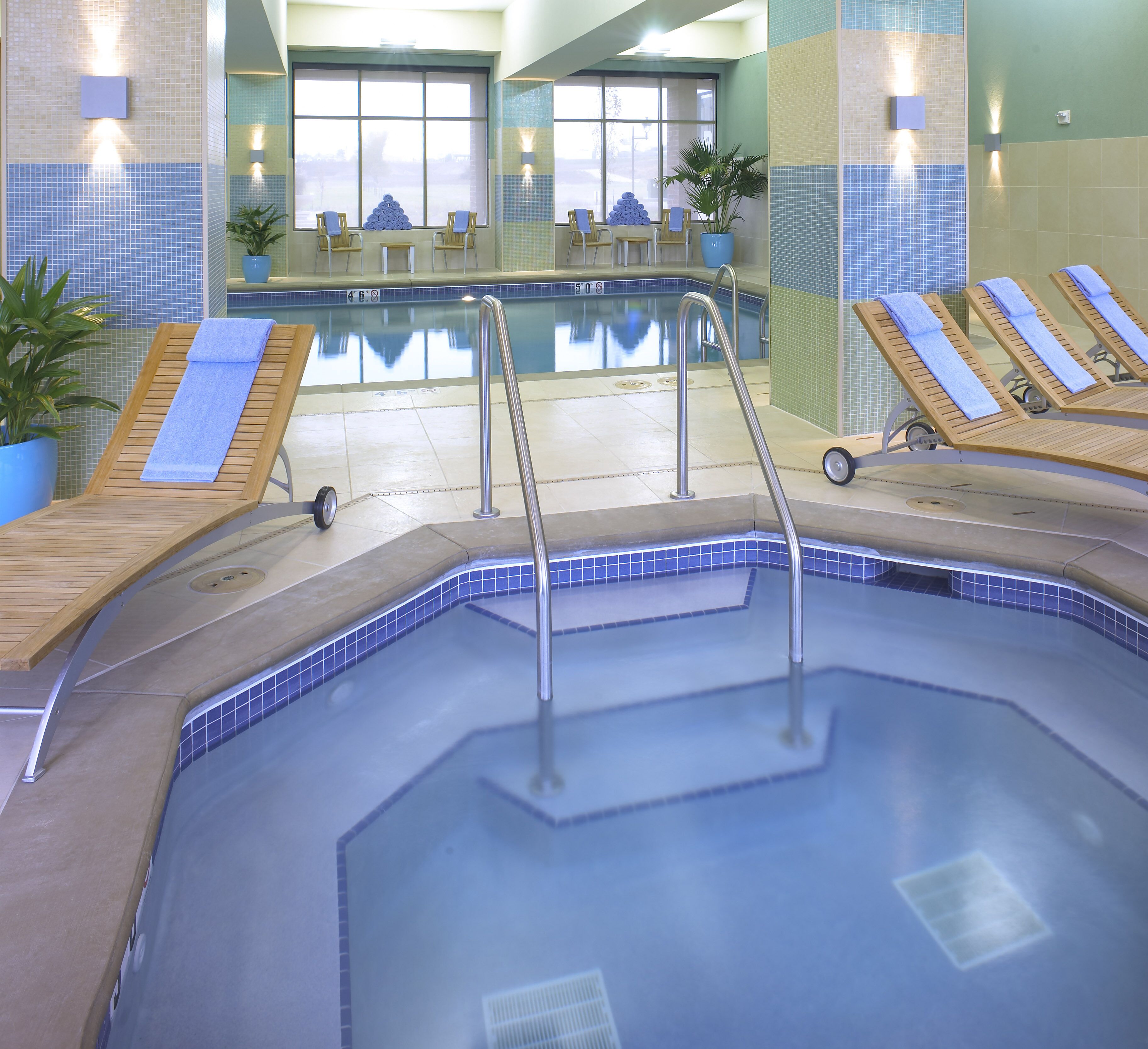 indoor pool, open 6 am to 10 pm, pool loungers
