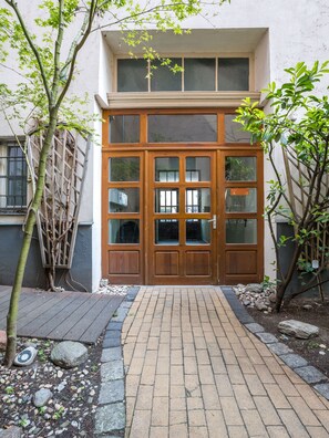 숙박 시설 정면