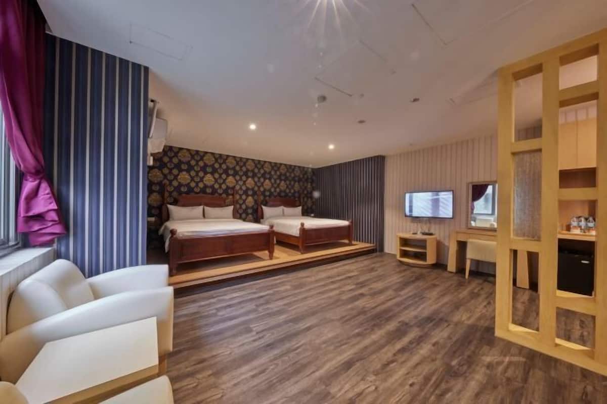 Desk, free WiFi, bed sheets