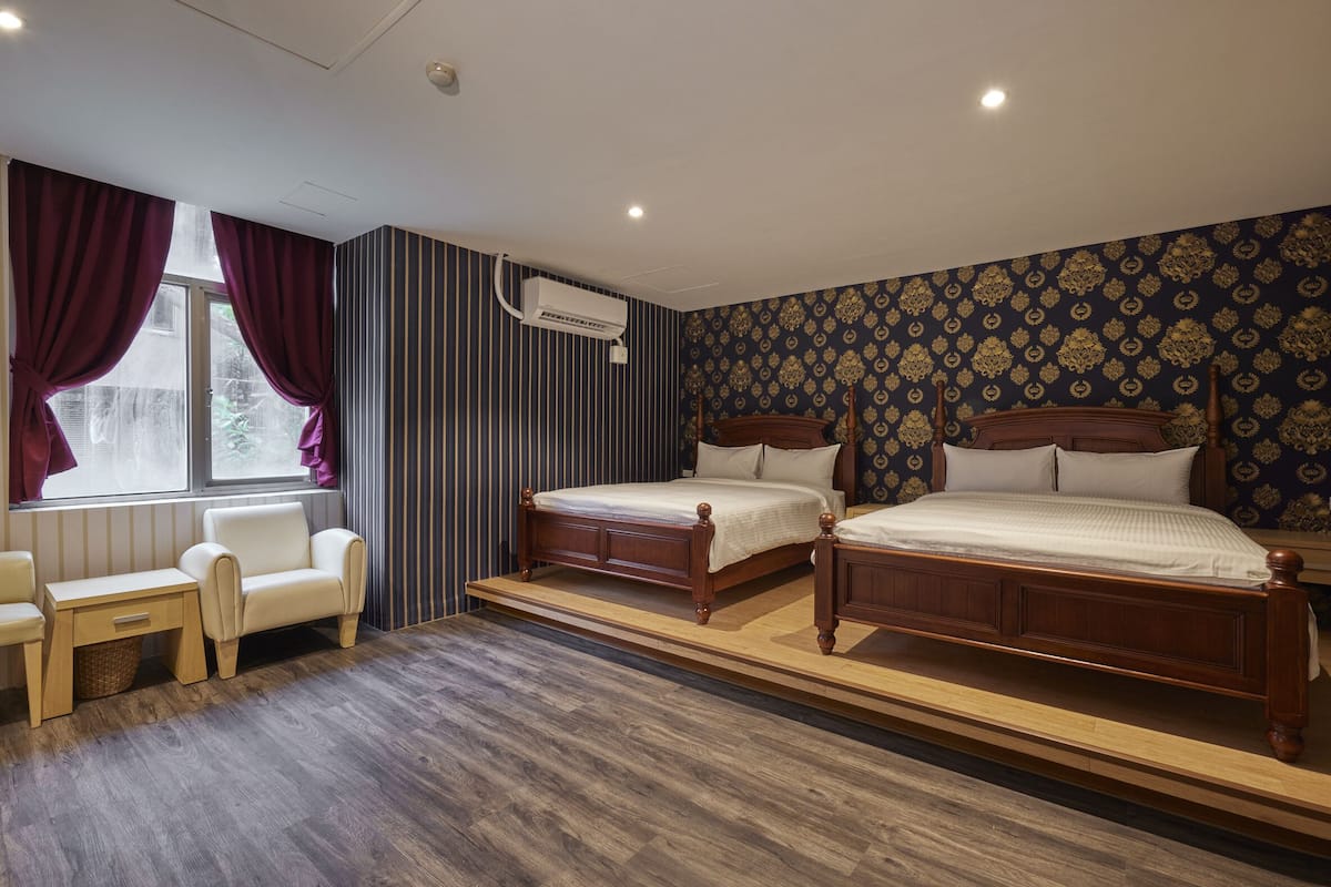 Suite Deluxe | 1 habitación, escritorio, wifi gratis y ropa de cama