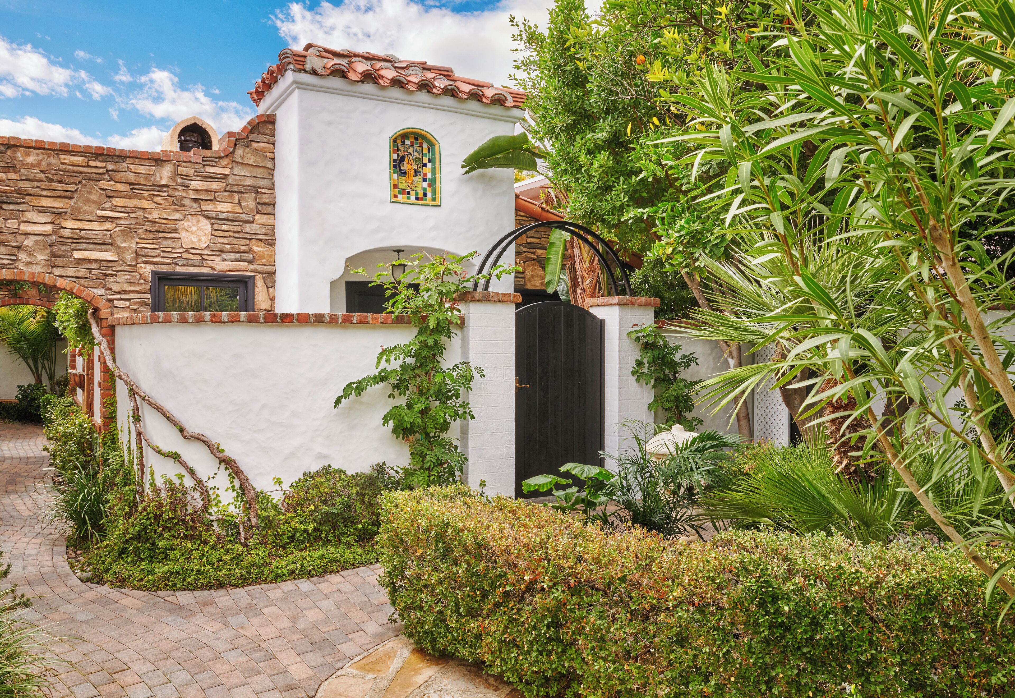 Photo - Lucille Palm Springs