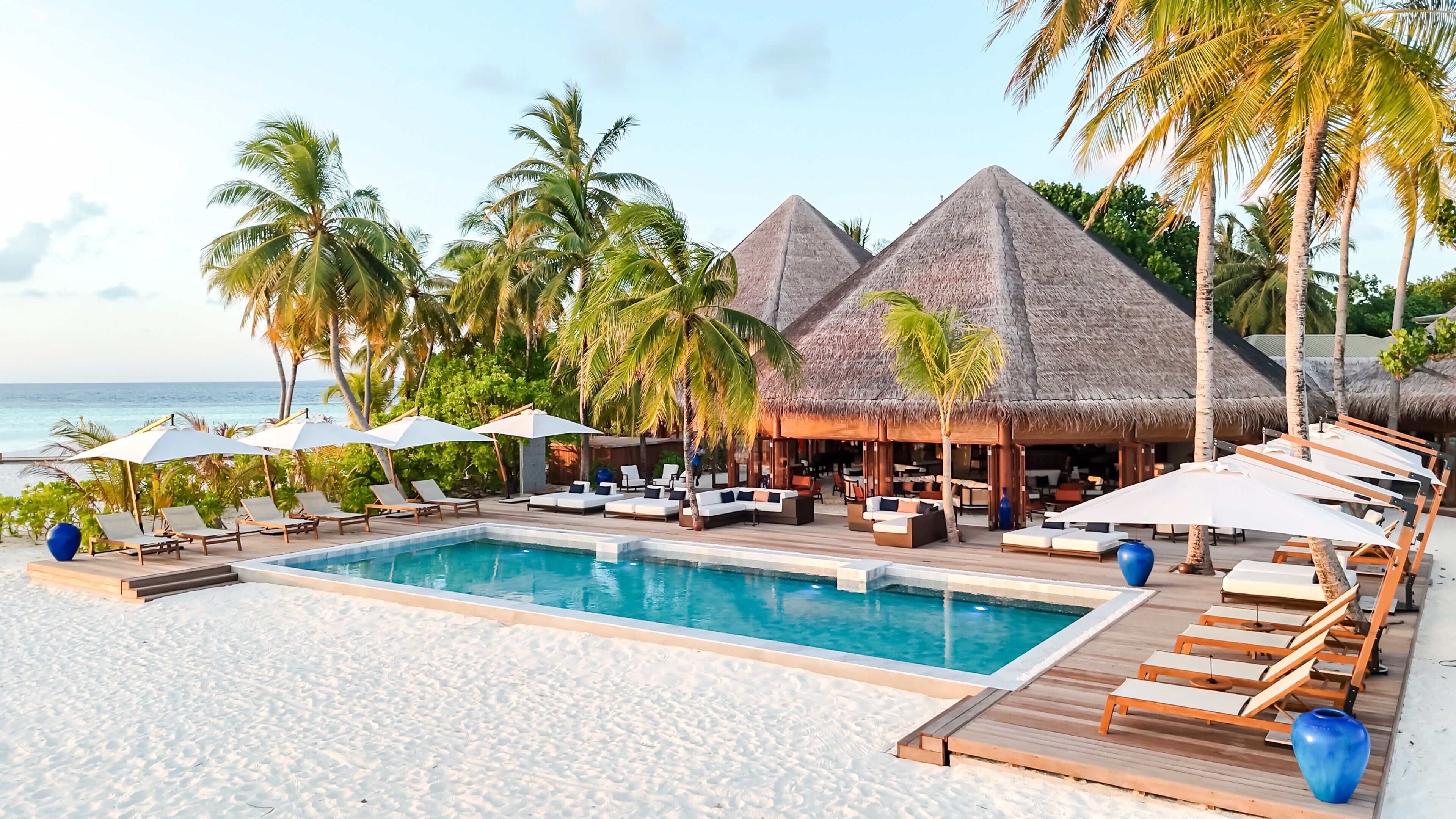 Poolbar