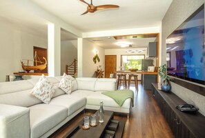 Suite, 3 soverom, havutsikt, ved strandkanten | Utsikt fra rommet