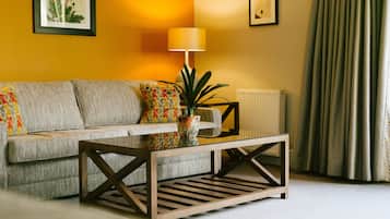 Junior-Suite | Bettwäsche aus ägyptischer Baumwolle, Allergikerbettwaren, Minibar