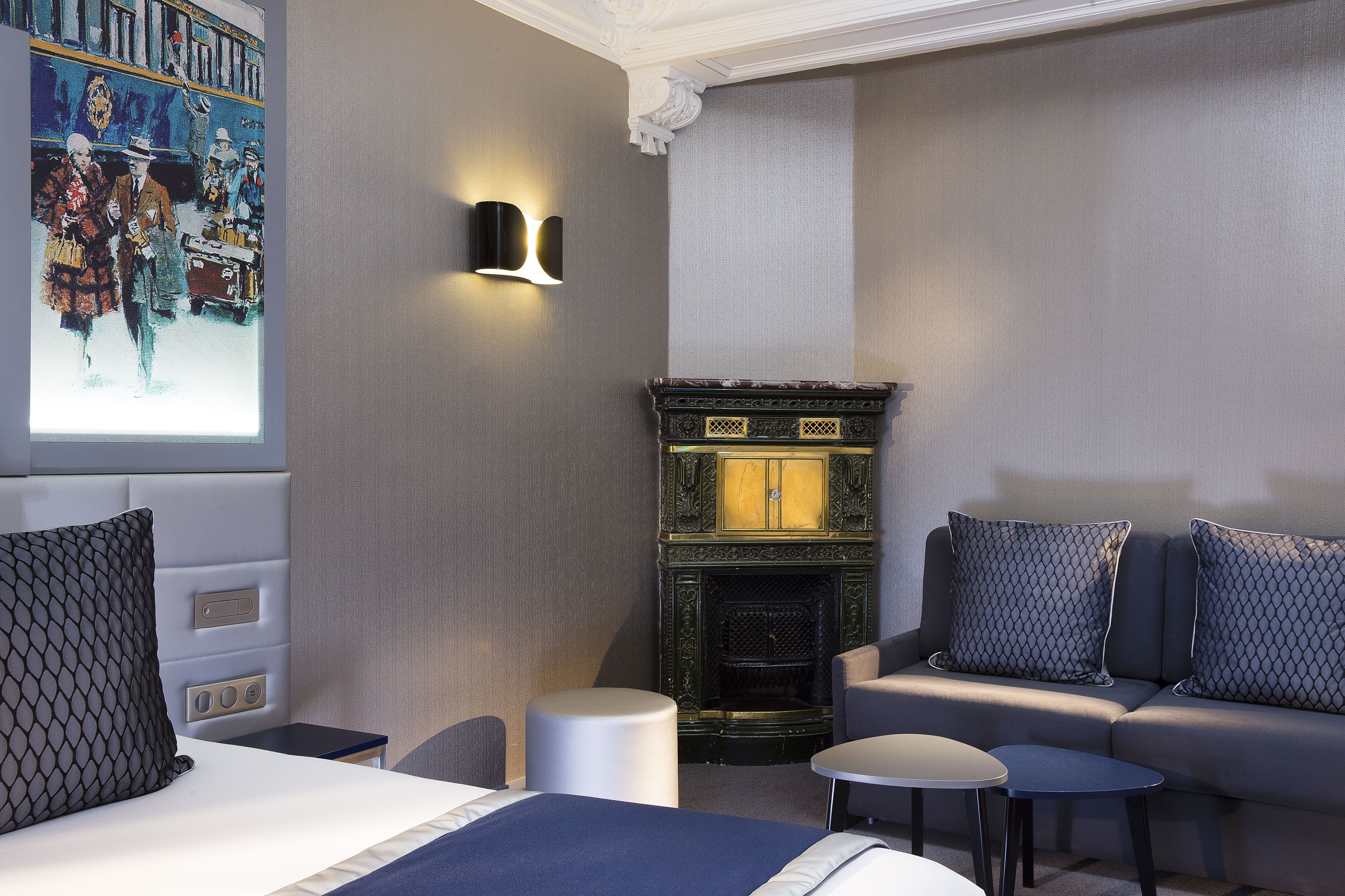 quadruple room | 1 bedroom, in-room safe, desk, laptop workspace