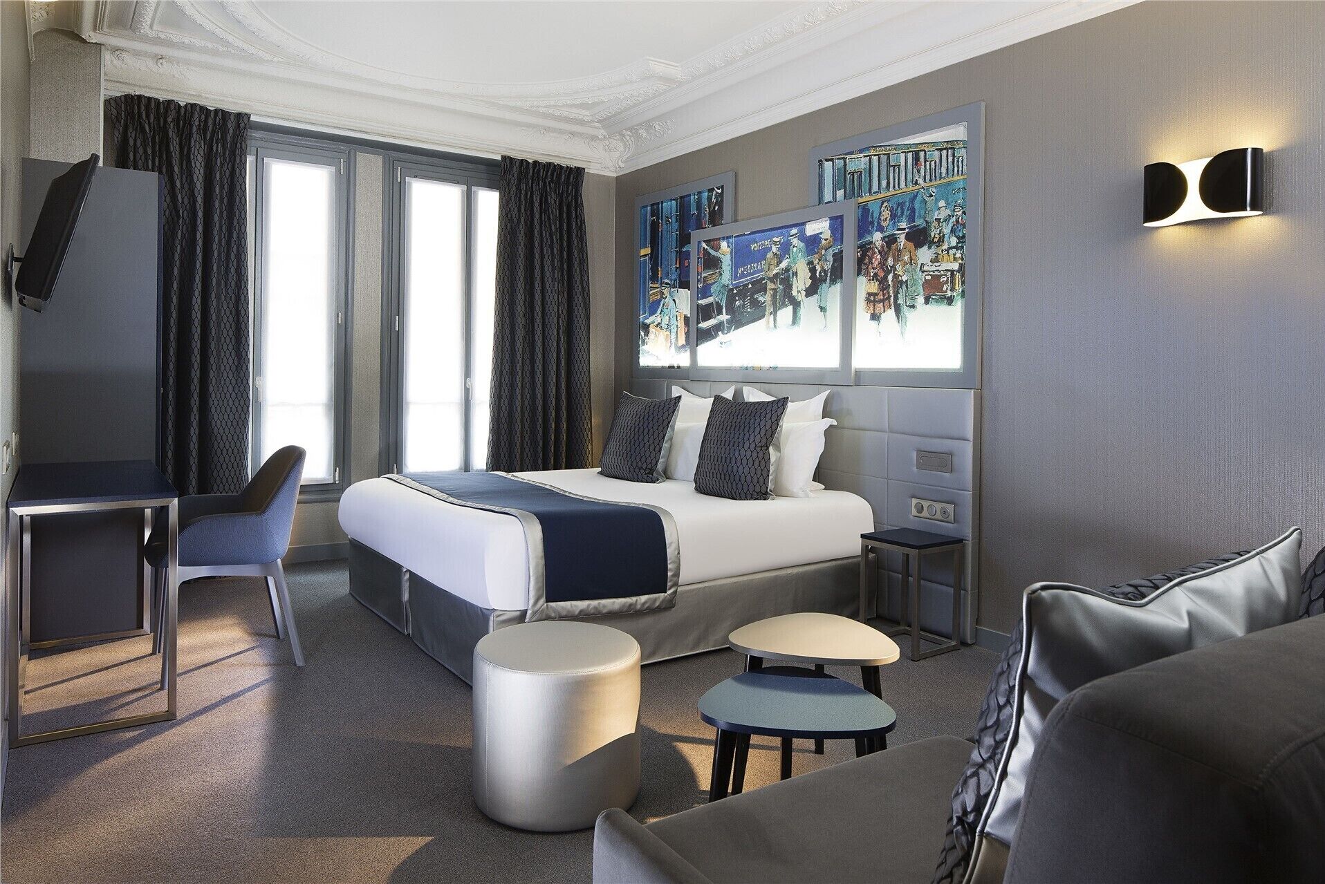 In-room safe, desk, laptop workspace, soundproofing