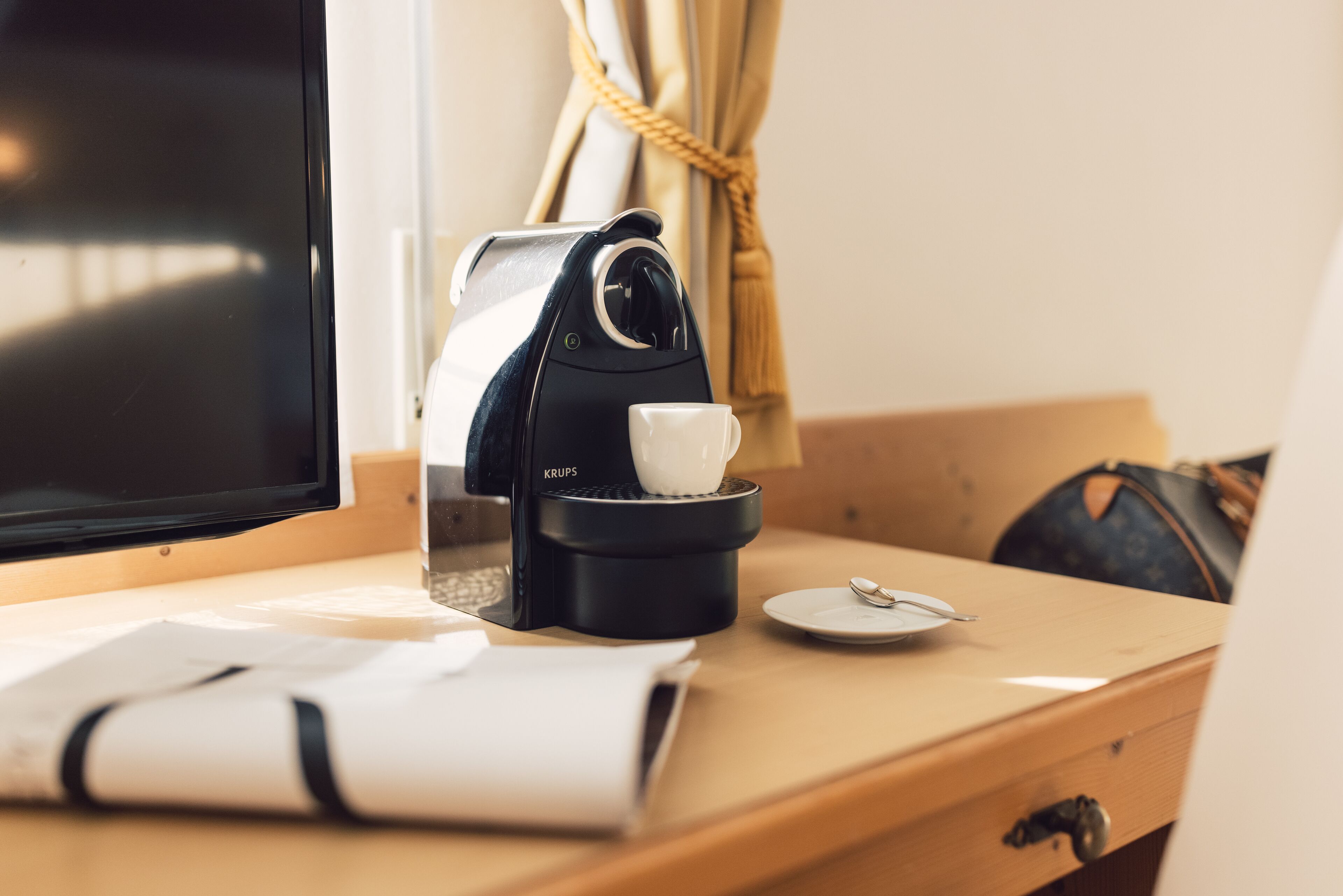 suite (glacier stream) | coffee and/or coffee maker