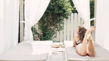 Sundeck