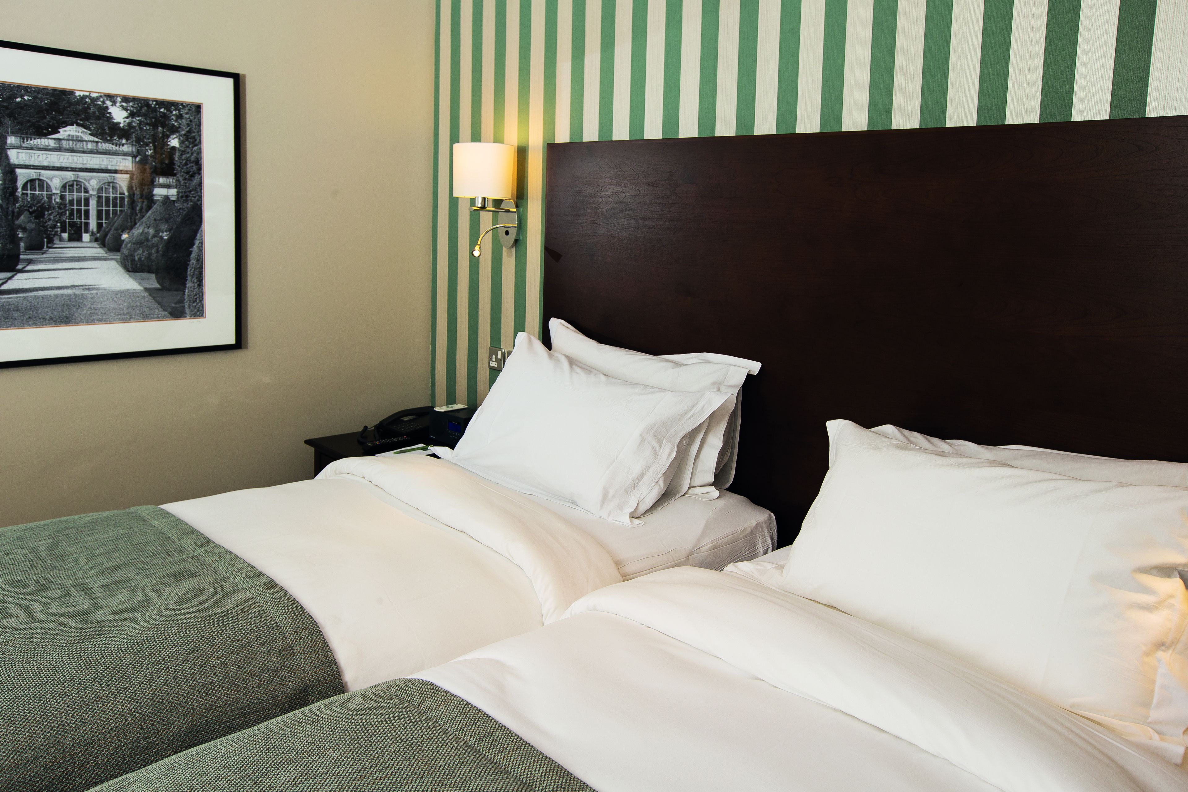 signature twin room, 1 bedroom | desk, iron/ironing board, free cots/infant beds, free wifi