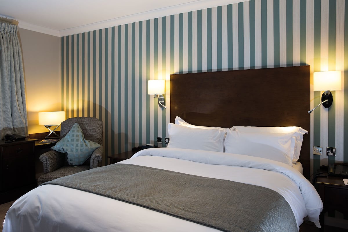 signature double room, 1 double bed | desk, iron/ironing board, free cots/infant beds, free wifi