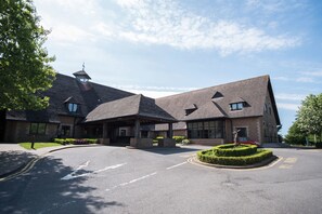 Exterior - Kettering Park Hotel & Spa (Kettering)