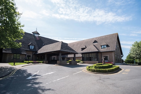 Exterior. Kettering Park Hotel & Spa