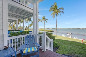 Premium Townhome | Balcony