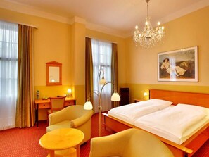 Deluxe Double Room | Hypo-allergenic bedding, desk, iron/ironing board, free WiFi - Hotel Bellmoor Im Dammtorpalais (Hamburg)