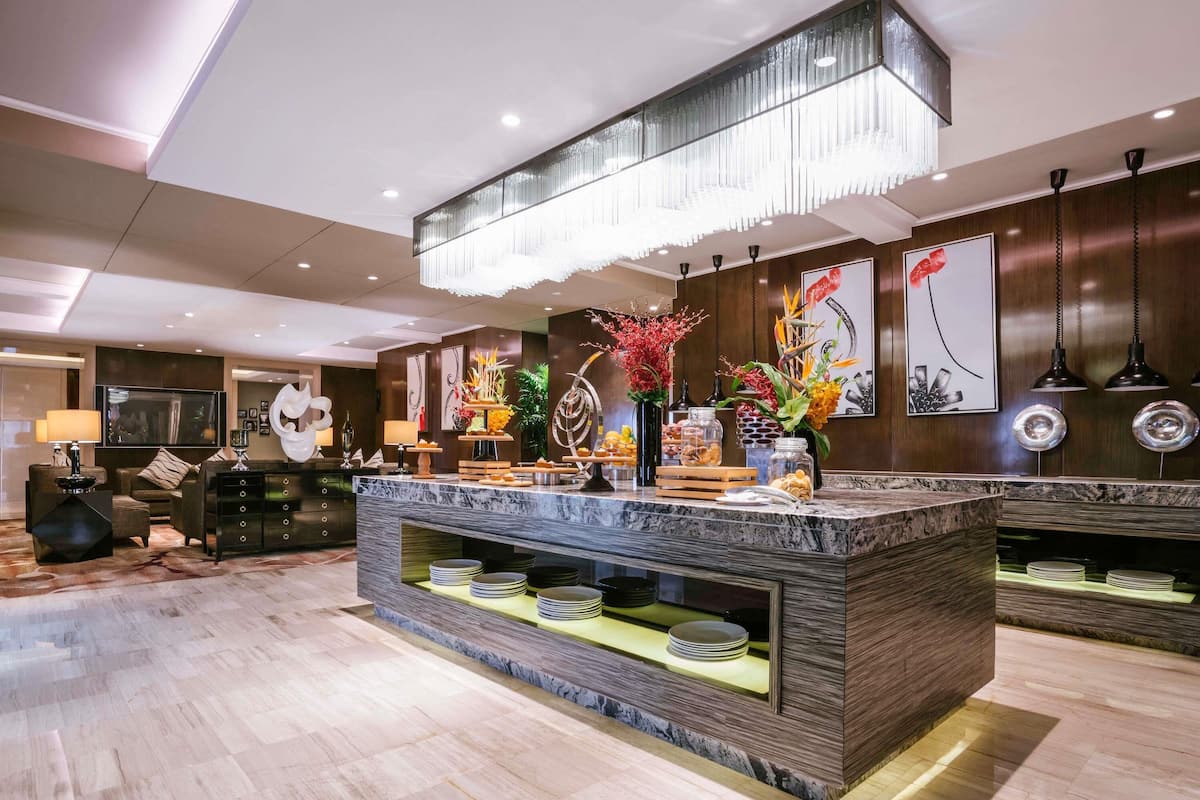 1 yatak odası, kaliteli yatak takımı, kuştüyü yorgan, minibar