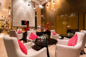 Bar (on property) - Pullman Shanghai Jing An (Shanghai)