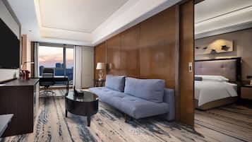 Executive Suite, 1 King Bed | Premium bedding, down duvets, minibar, in-room safe