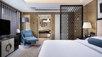 Deluxe Room, 1 King Bed | Premium bedding, down comforters, minibar, in-room safe