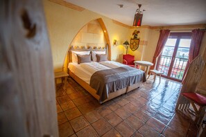 Literie hypoallergénique, bureau, Wi-Fi gratuit, draps fournis