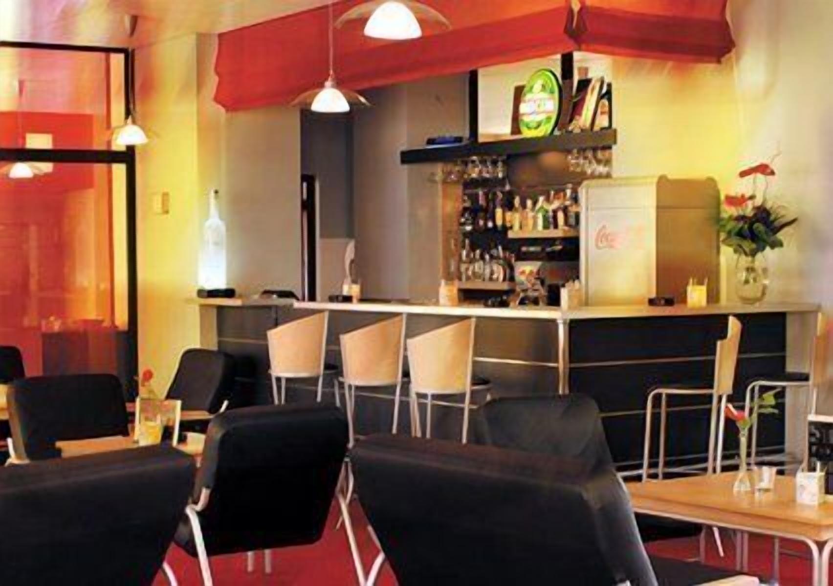 Bar (in der Unterkunft)