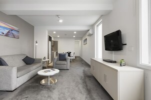 One Bedroom Apartment | Free WiFi, bed sheets