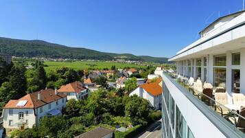 Daily buffet breakfast (EUR 15.00 per person)