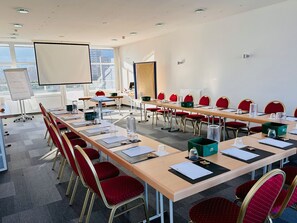 Meeting facility - PANORAMA HOTEL in Neustadt an der Weinstraße (Neustadt an der Weinstrasse)
