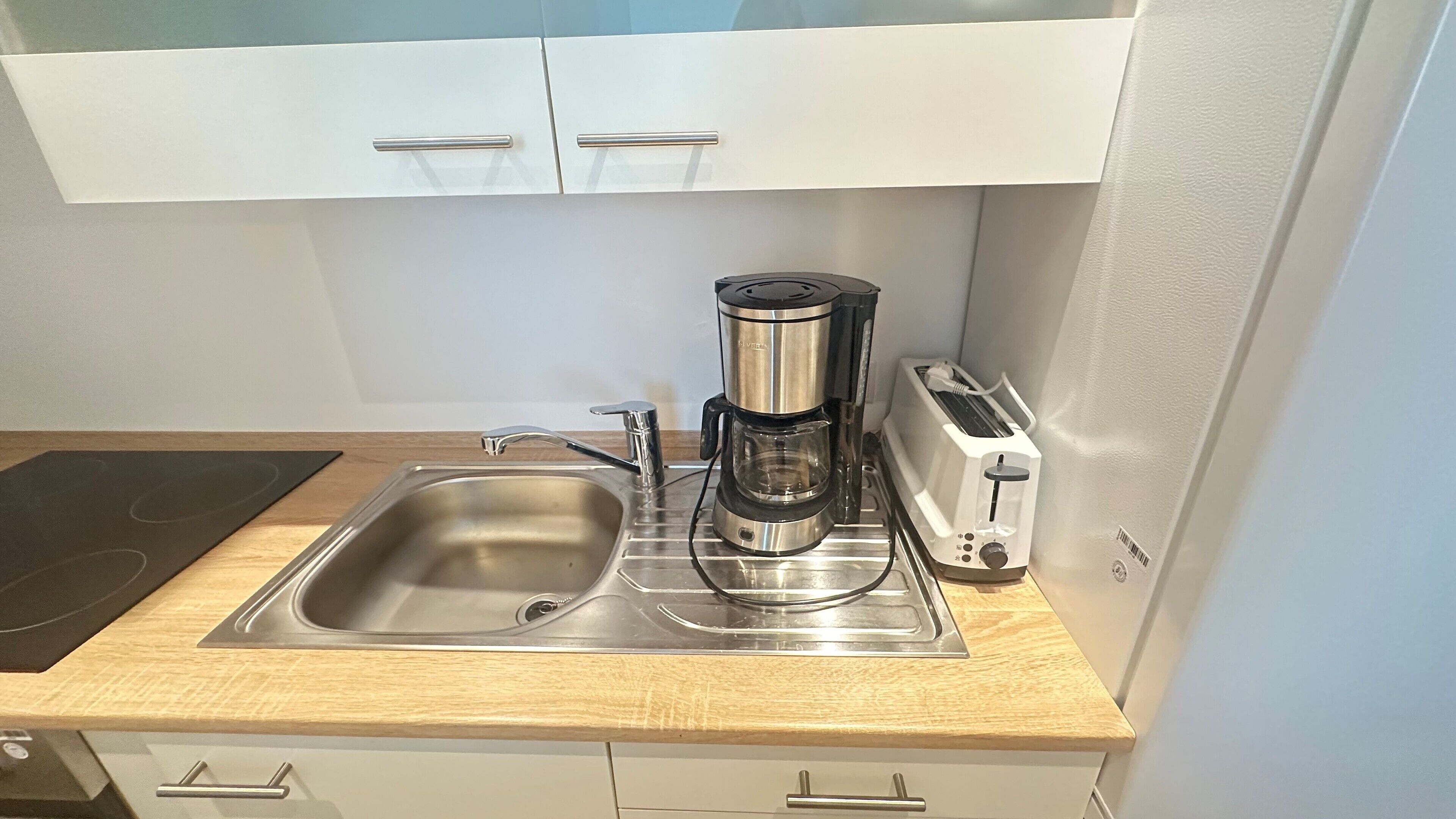 exclusive condo | private kitchen | fridge, microwave