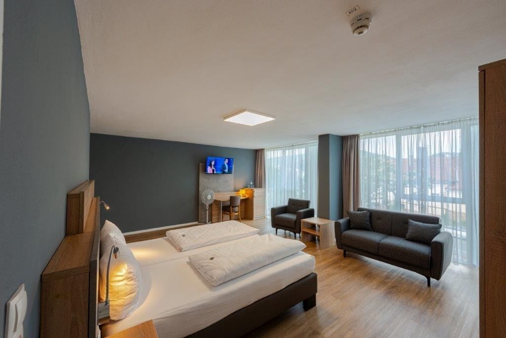 exclusive double or twin room | 1 bedroom, hypo-allergenic bedding, select comfort beds