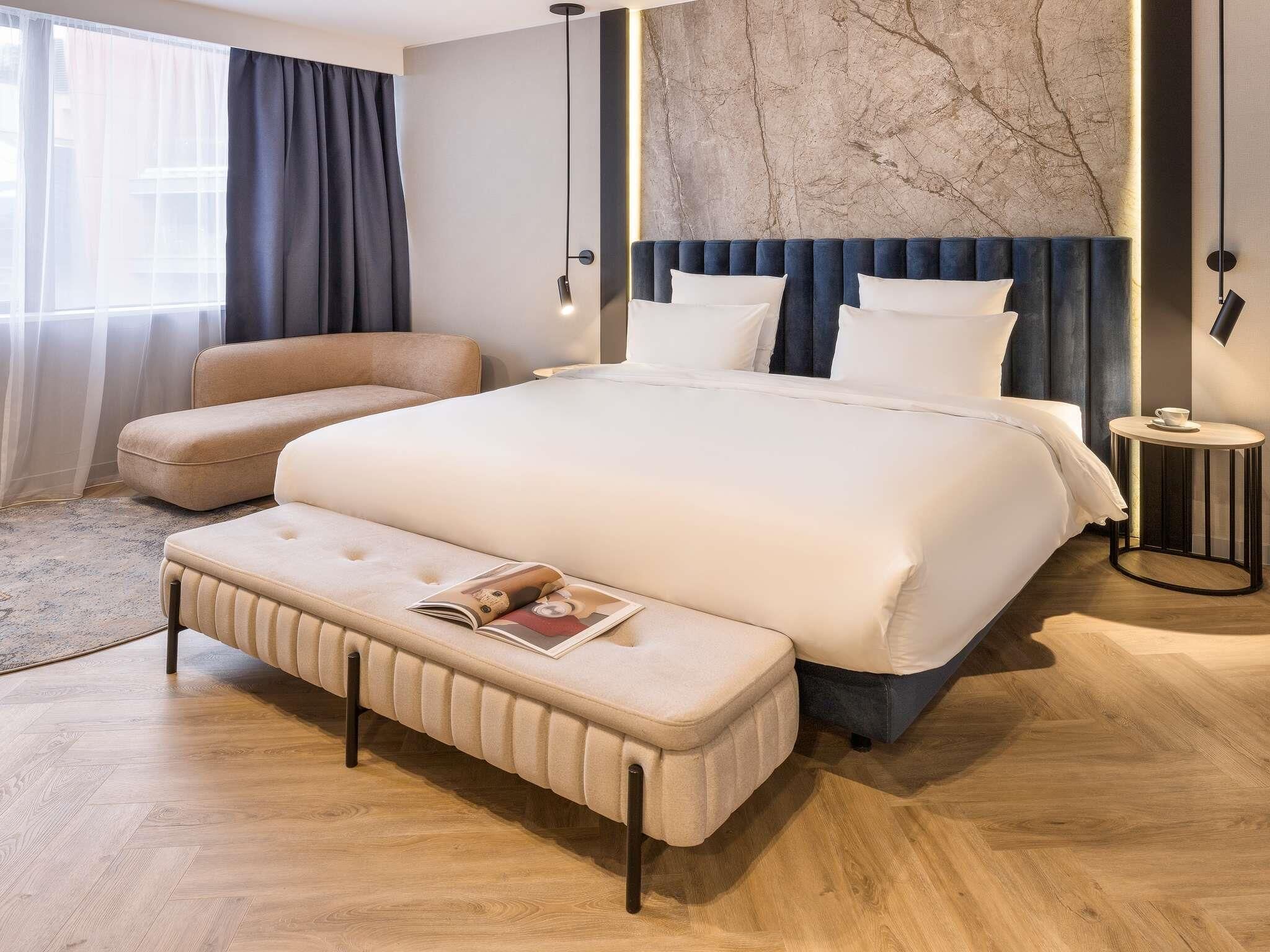 Privilege, Habitación, 1 cama King size | Ropa de cama de alta calidad y minibar 