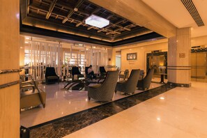 Lobby - Golden Tulip Bahrain (Manama)