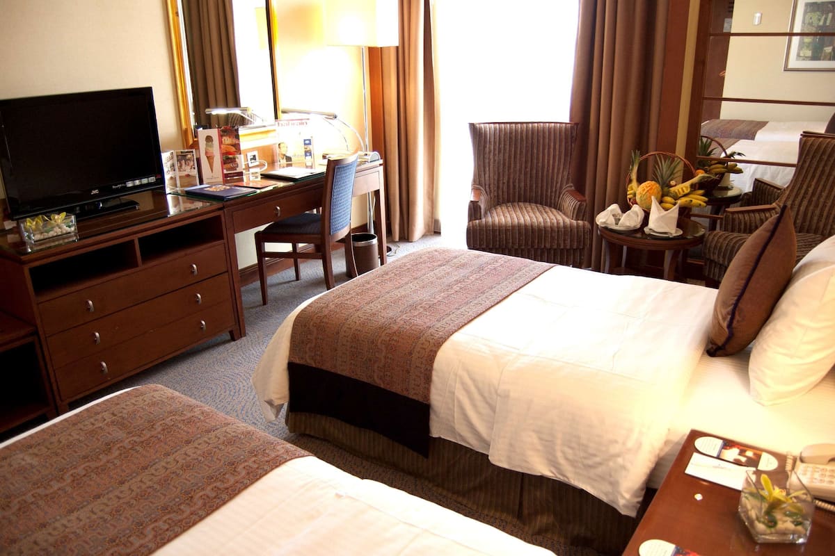 Minibar, in-room safe, iron/ironing board, rollaway beds