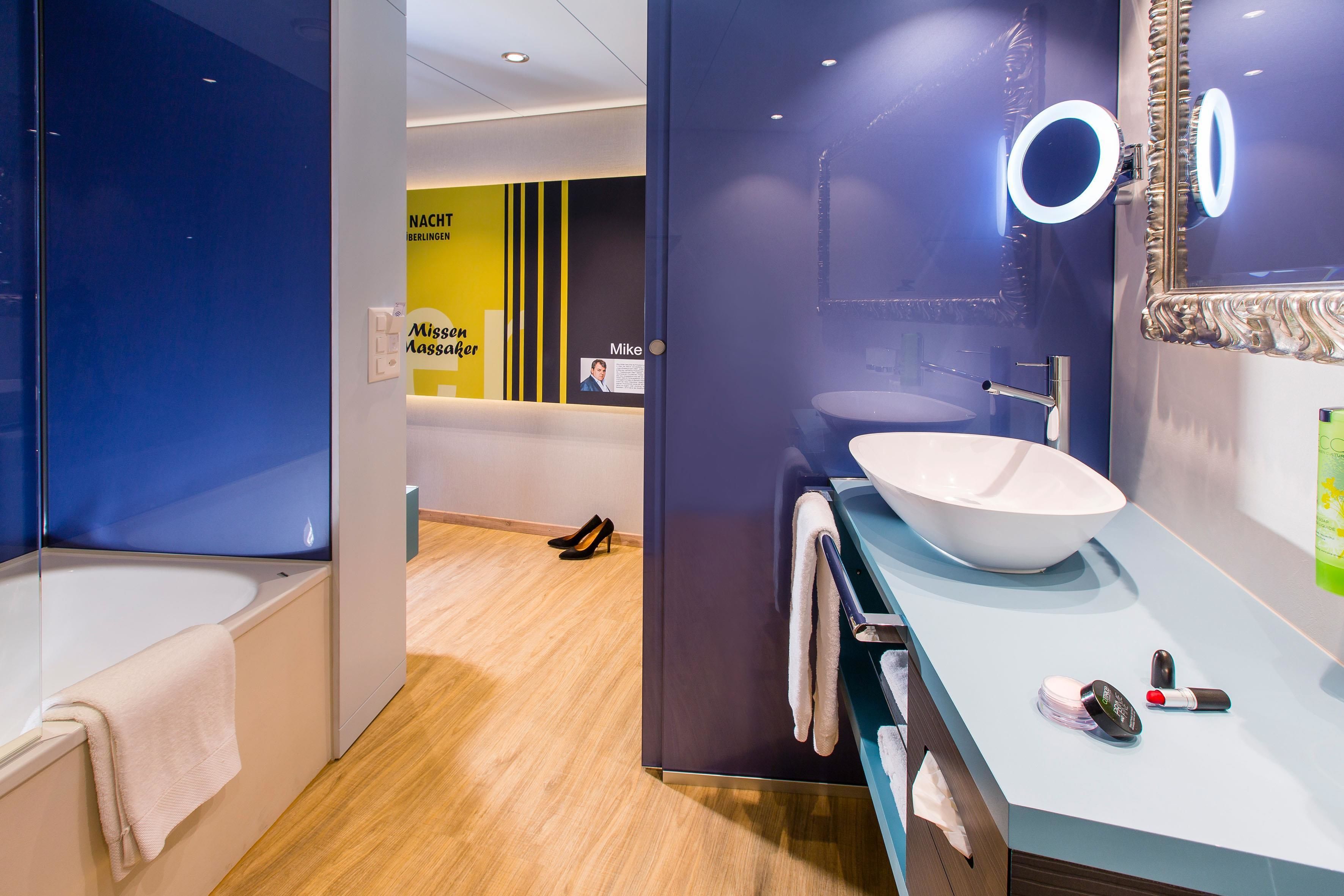 rainfall showerhead, free toiletries, hair dryer, slippers