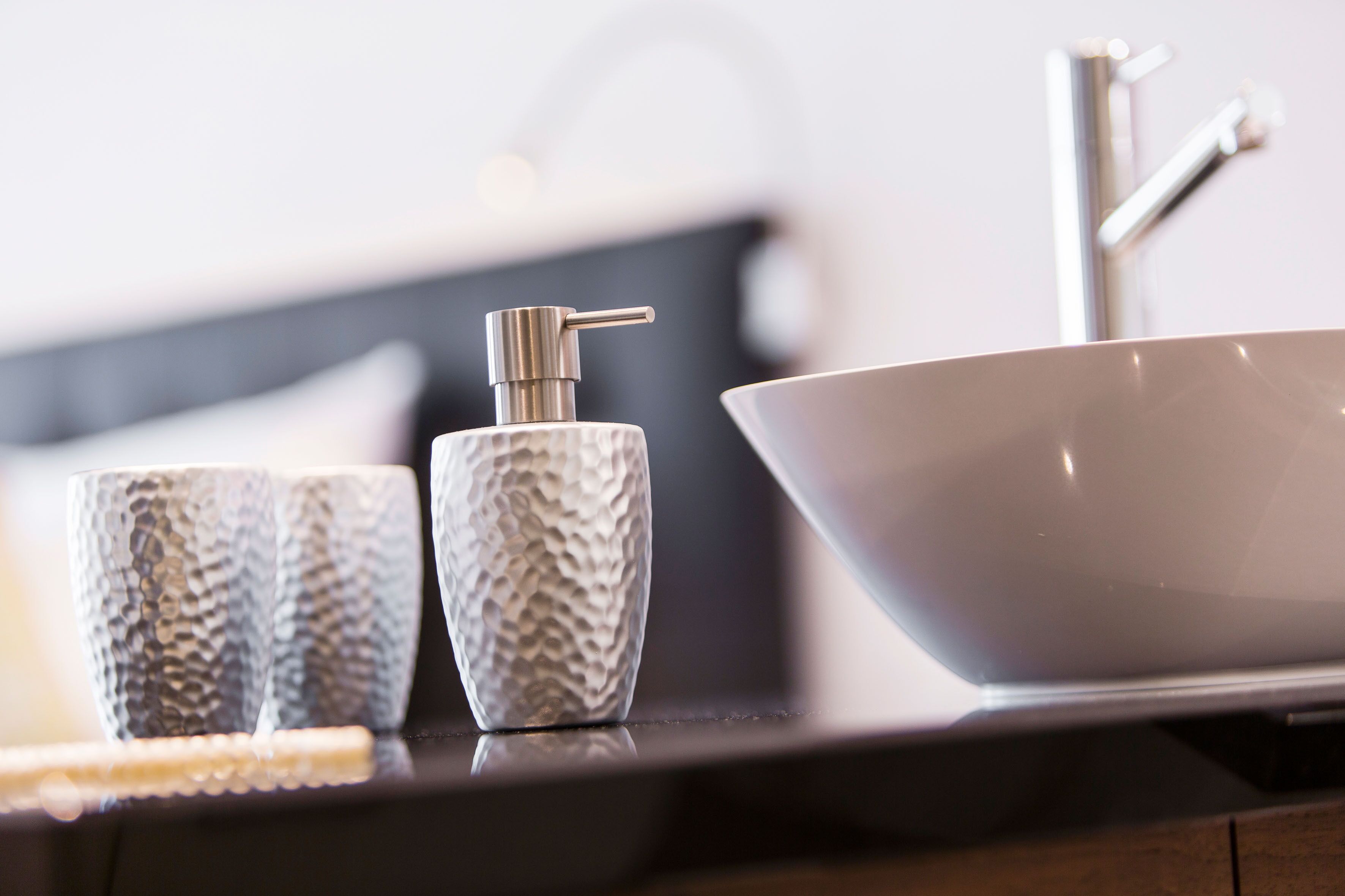 rainfall showerhead, free toiletries, hair dryer, slippers