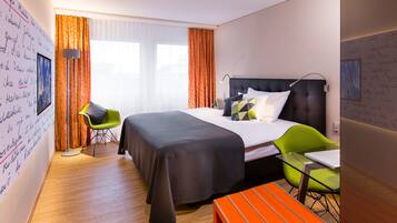 Kamer (Style) | Luxe beddengoed, een kluis op de kamer, individueel gedecoreerd