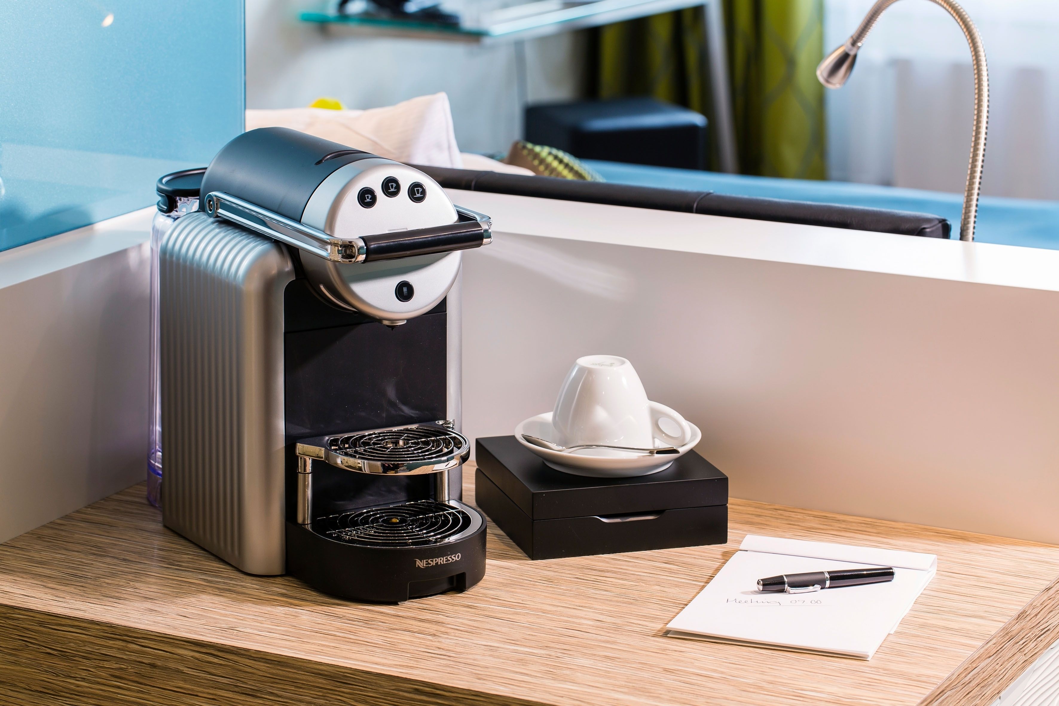 comfort room | coffee and/or coffee maker