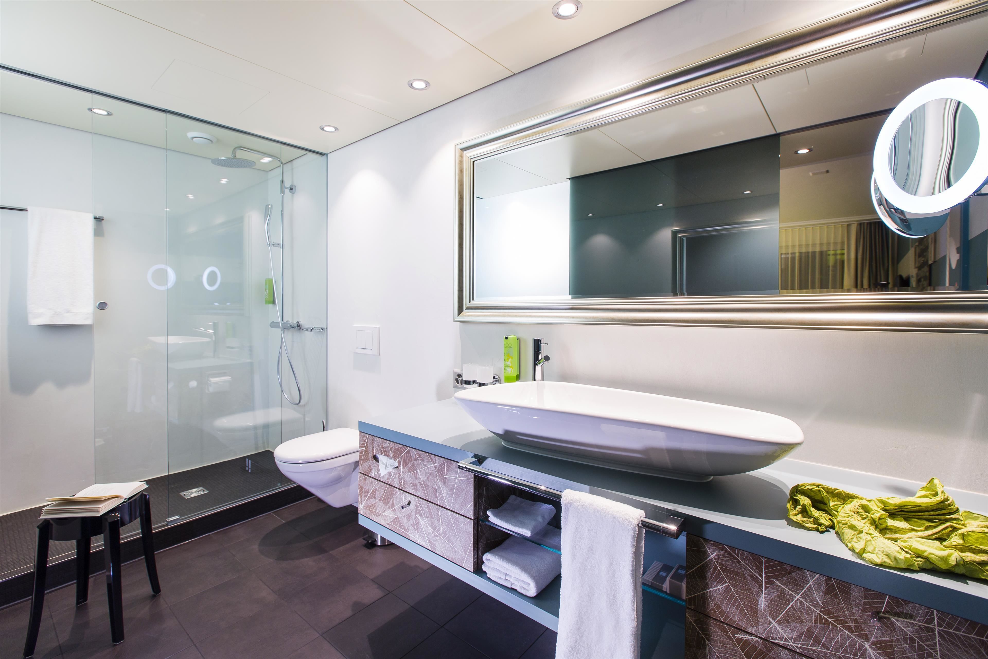 rainfall showerhead, free toiletries, hair dryer, slippers