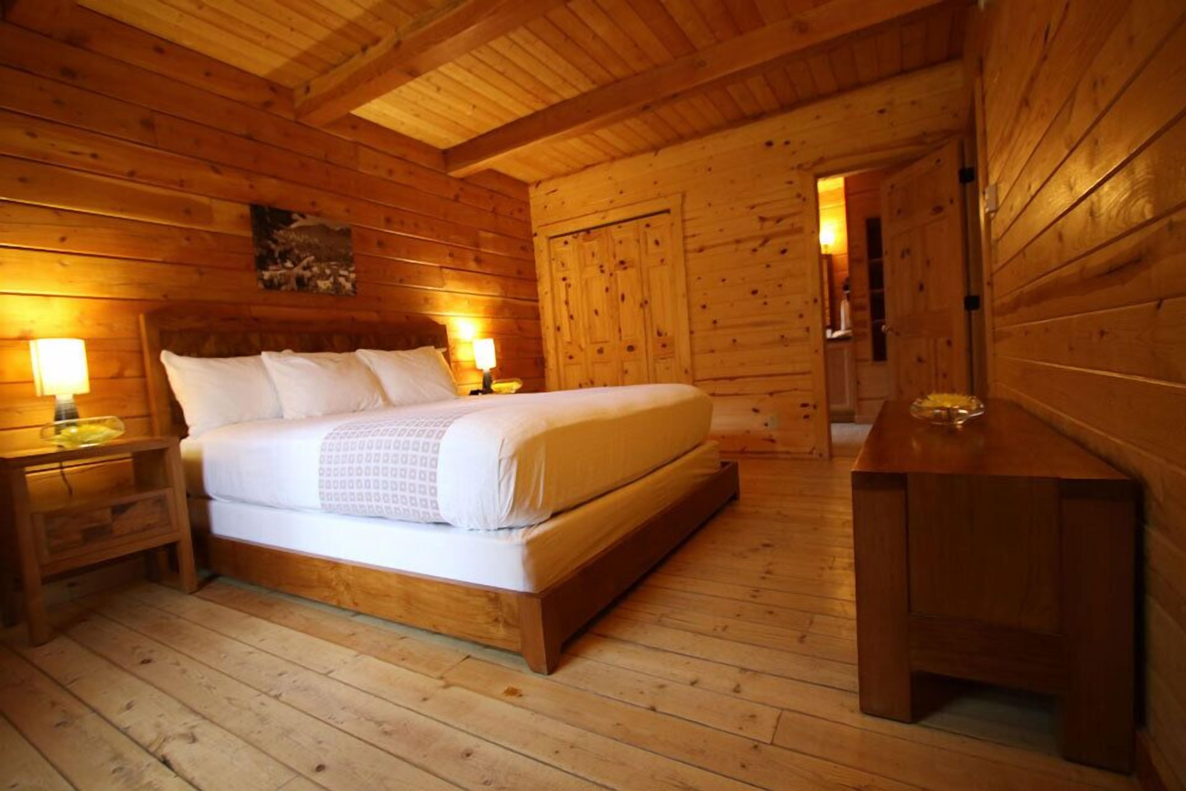 cabin, multiple beds (large, with 4 beds n/s) | 1 bedroom, iron/ironing board, free cots/infant beds, internet