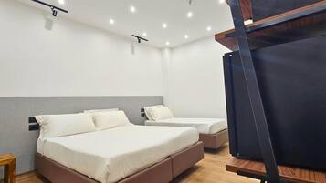 Minibar, una cassaforte in camera, una scrivania, insonorizzazione