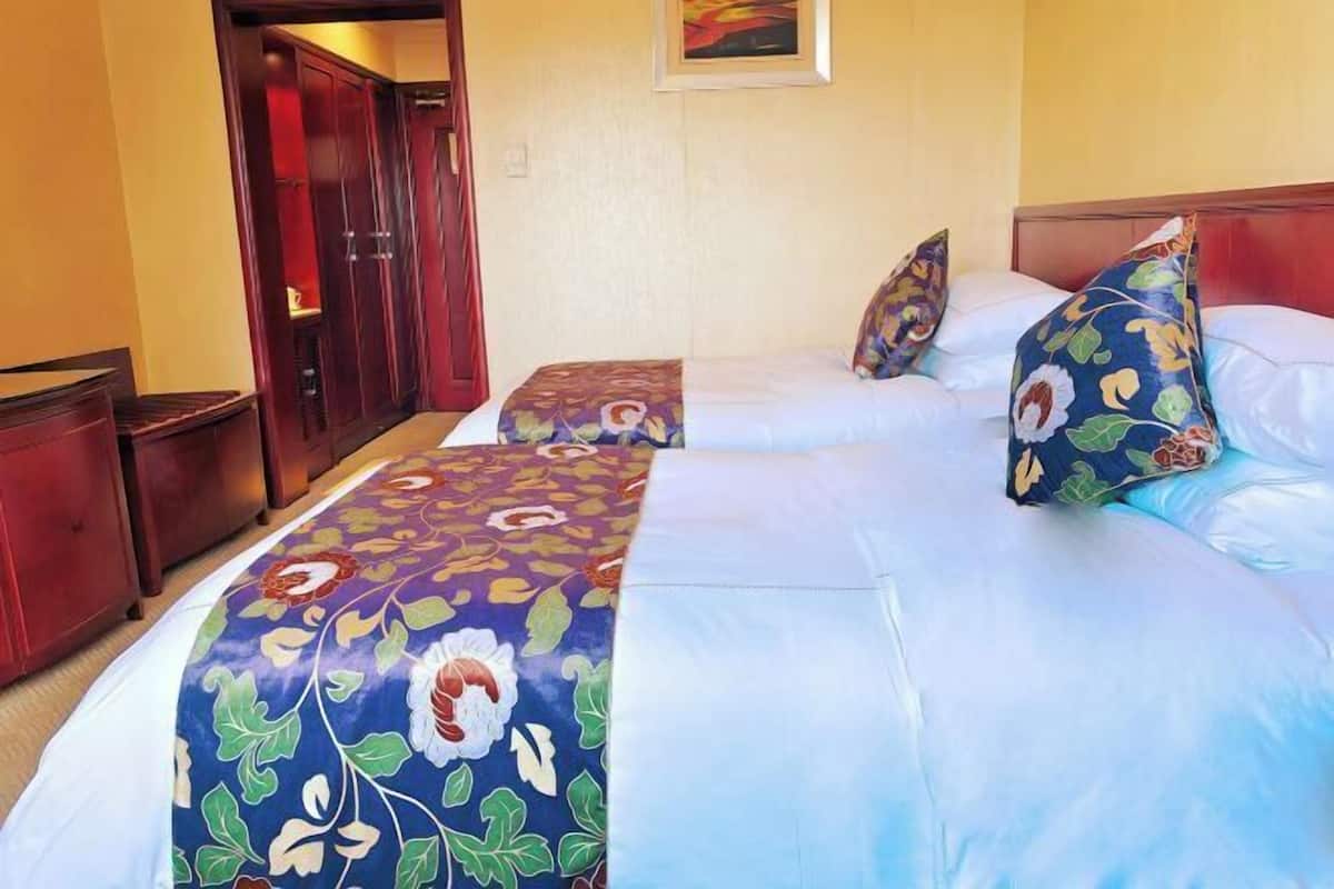 Minibar, värdeförvaringsskåp på rummet och väckarklockor