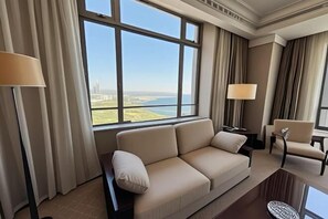 Minibar, coffres-forts dans les chambres, réveils