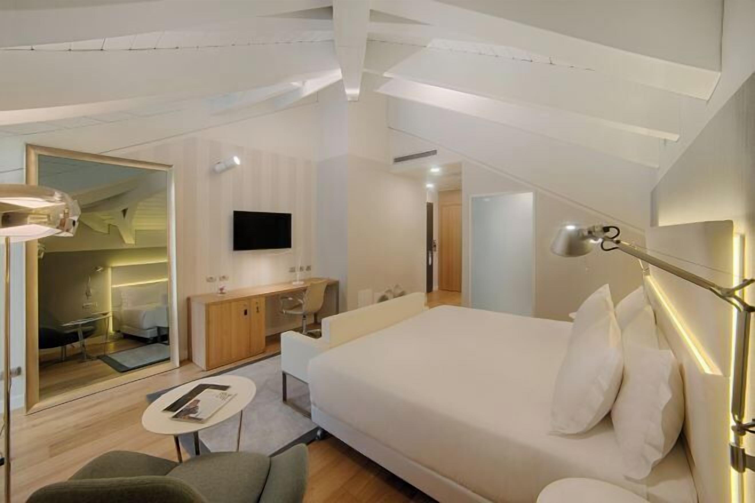 Down duvets, minibar, in-room safe, desk