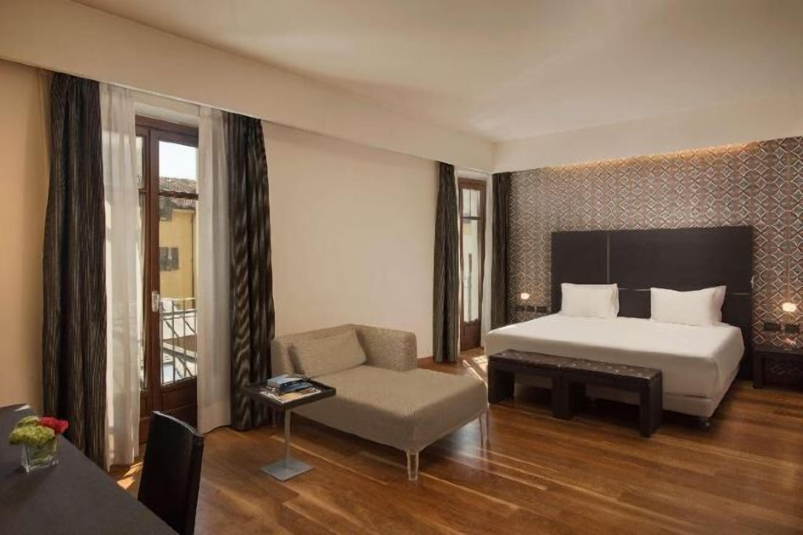 Down duvets, minibar, in-room safe, desk