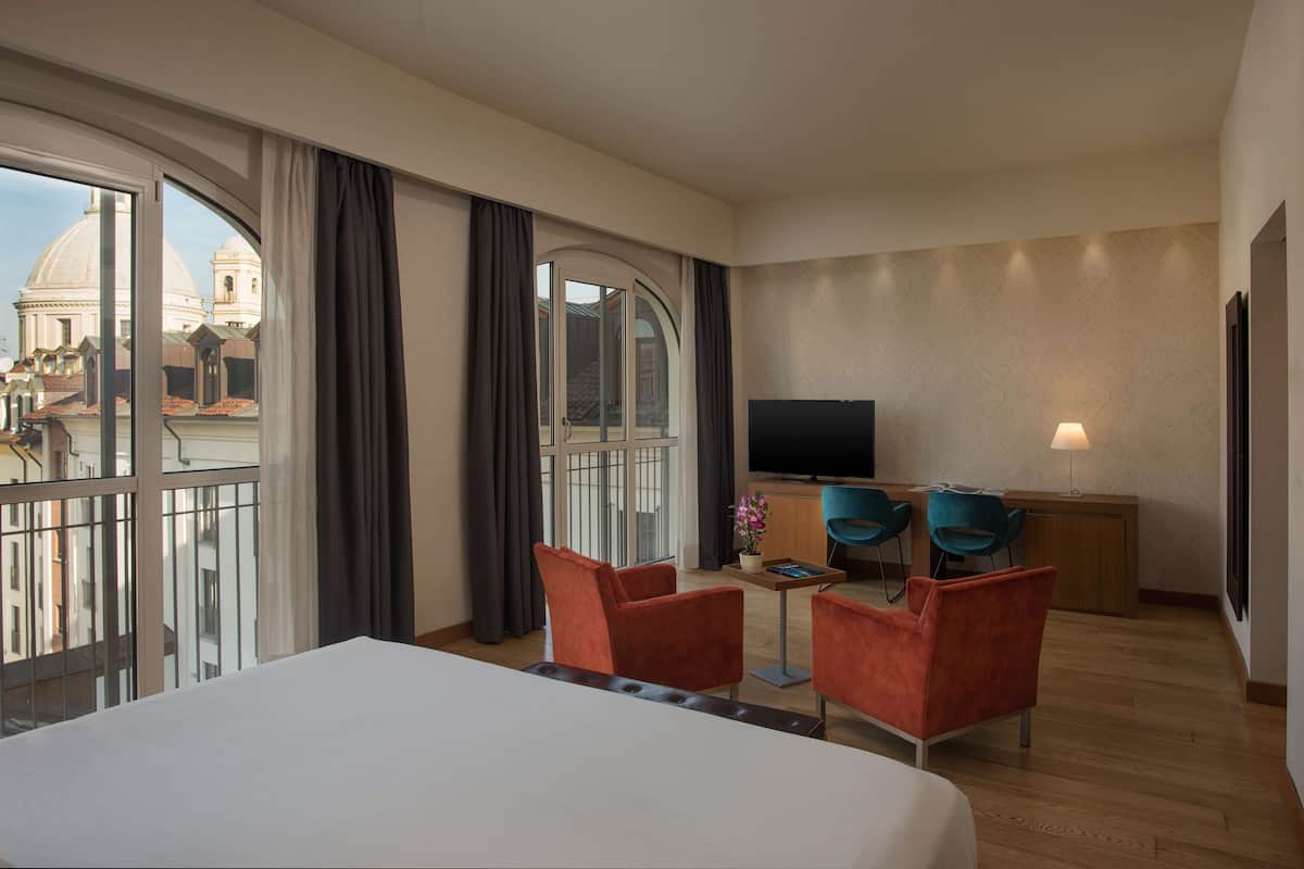1 slaapkamer, donzen dekbedden, een minibar, een kluis op de kamer