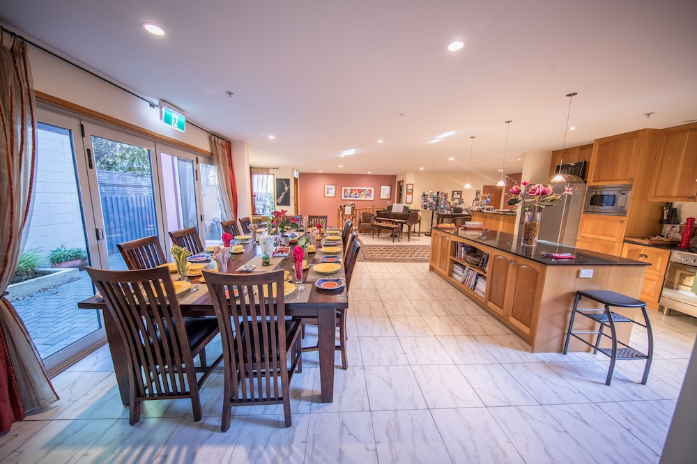 The Classic Villa by null