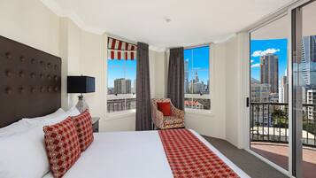 Departamento estándar, 2 habitaciones, para no fumadores, cocina | Ropa de cama de alta calidad y escritorio