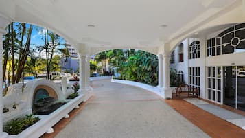 Entrada de la propiedad